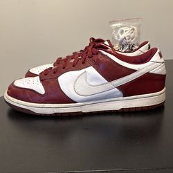 Nike Dunk shoes used size 10
