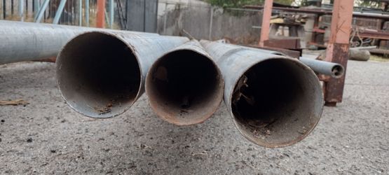 Pipes, 3 each Galvanized pipes, 10 ft long X 4" & 3.5"