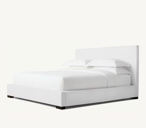 RH Modena Fabric Panel Platform Bed – Queen – Performance Linen Weave