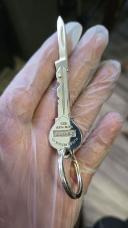 Supreme/Tiffany & Co. Key Folding Knife Keychain