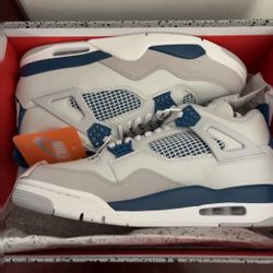 Air Jordan 4 Retro Military Blue Size 11