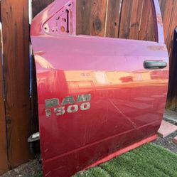 2013-2019 Ram 1500 Driverside Door