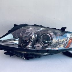 2010-2012 LEXUS RX350 LEFT DRIVER SIDE HEADLIGHT HALOGEN OEM