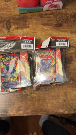 2 Phantasmal flames mini portfolio with pack