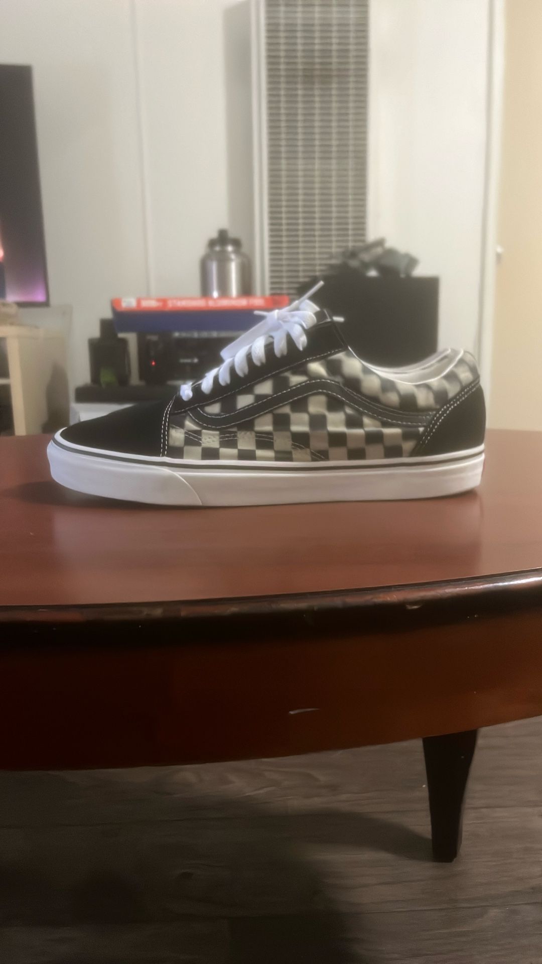 Blurry Checkered Vans Size 12