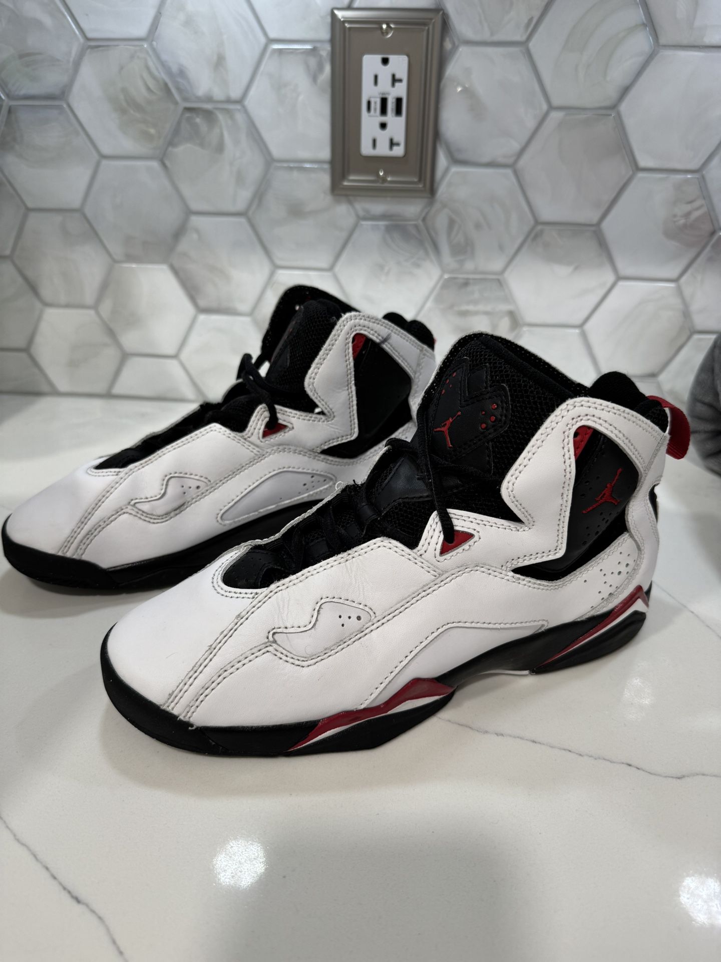 Jordan True Flight Basketball Shoes Grade School