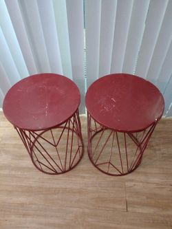 Metal End round table, it’s selling as see in the photos, $20.00 each cash only