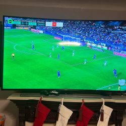 TV Samsung 55” Curviada