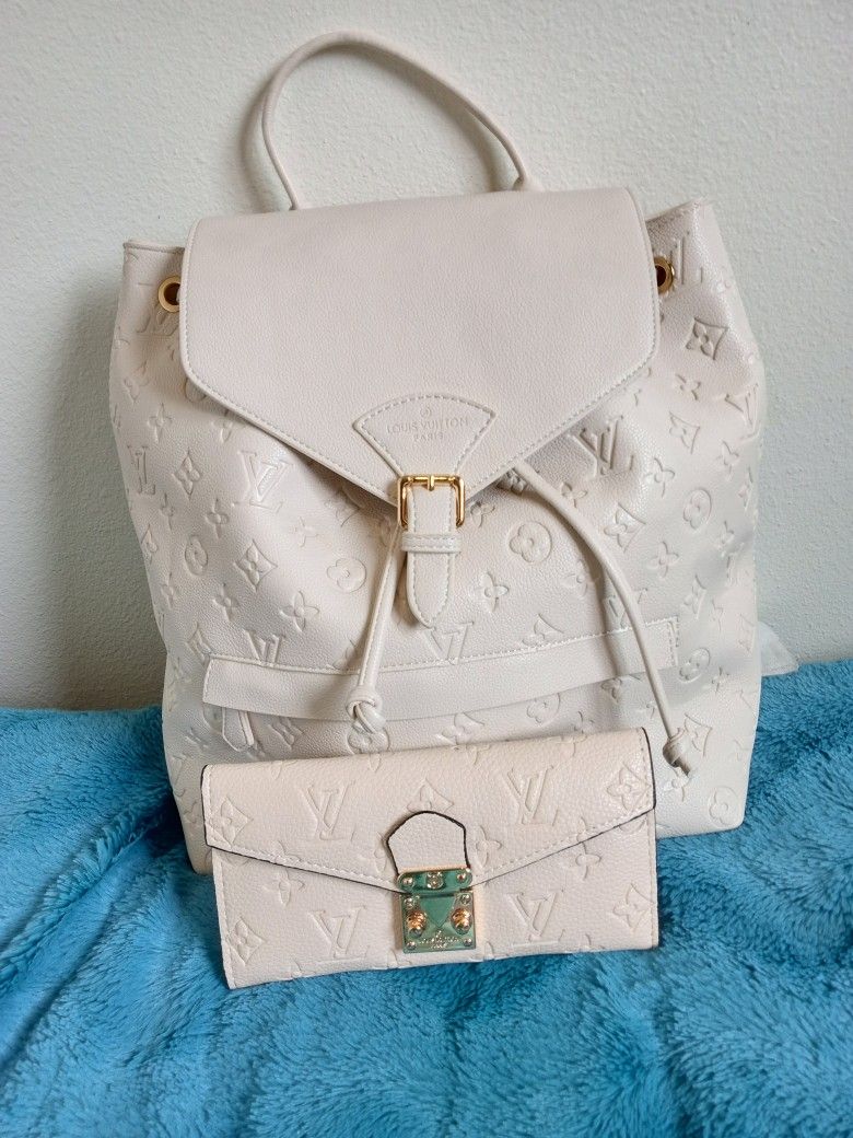 Wallet Is Coming With The Bag