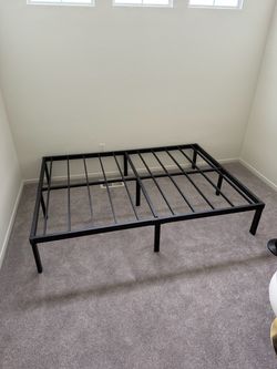 Black Metal Platform Bed Frame (Heavy Duty)