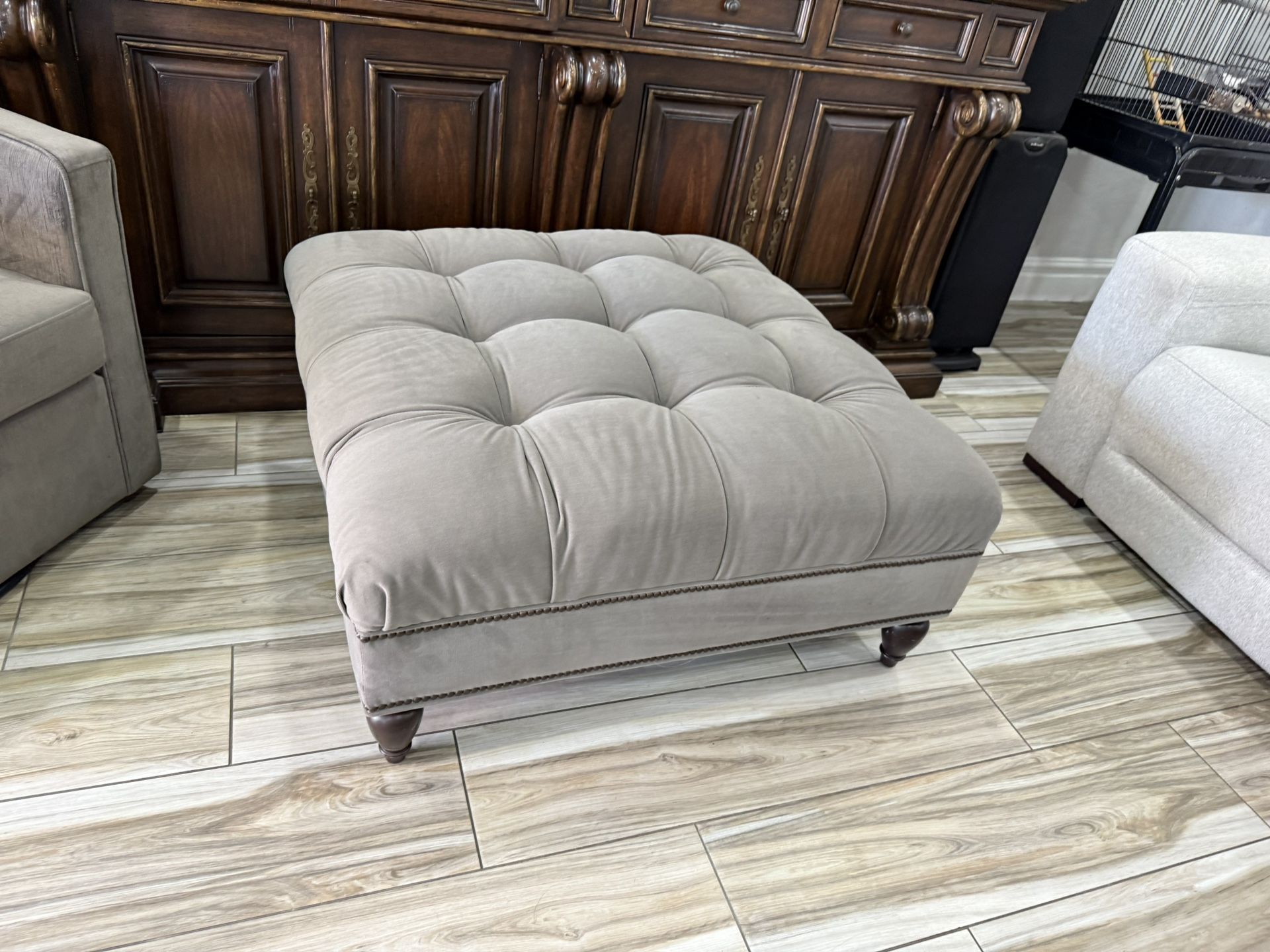 Nice Tufted Ottoman 
