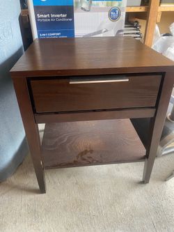 Nightstand/end table