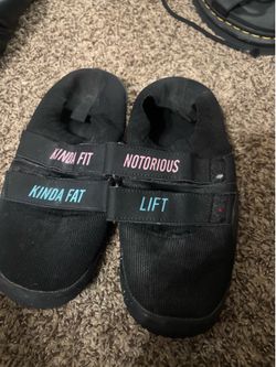 Lifting shoes