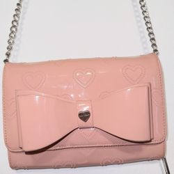 Betsey Johnson Pink Quilted Heart Crossbody – Signature Oversized Bow