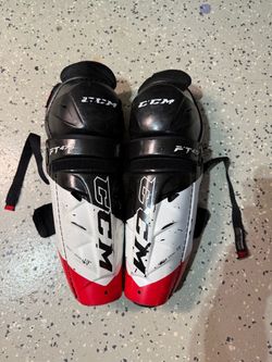 CCM FT475 13” shin guards