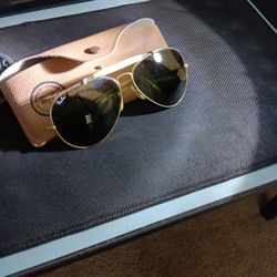 Vintage RAY BAN Sunglasses 