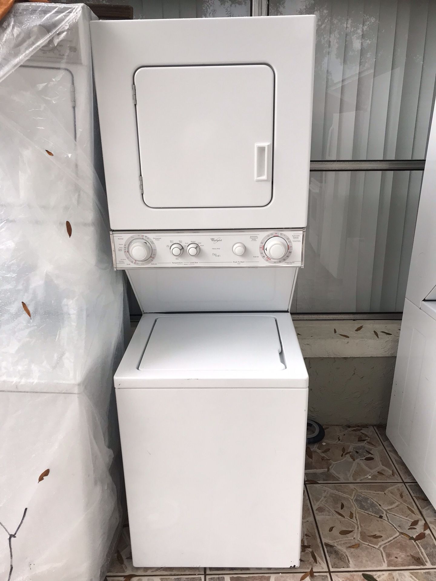 Stackable, washer and dryer white whirlpool for sale $399