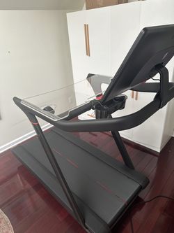 2021 Peloton Tread - 82 Rides, Great Condition - Washington, DC