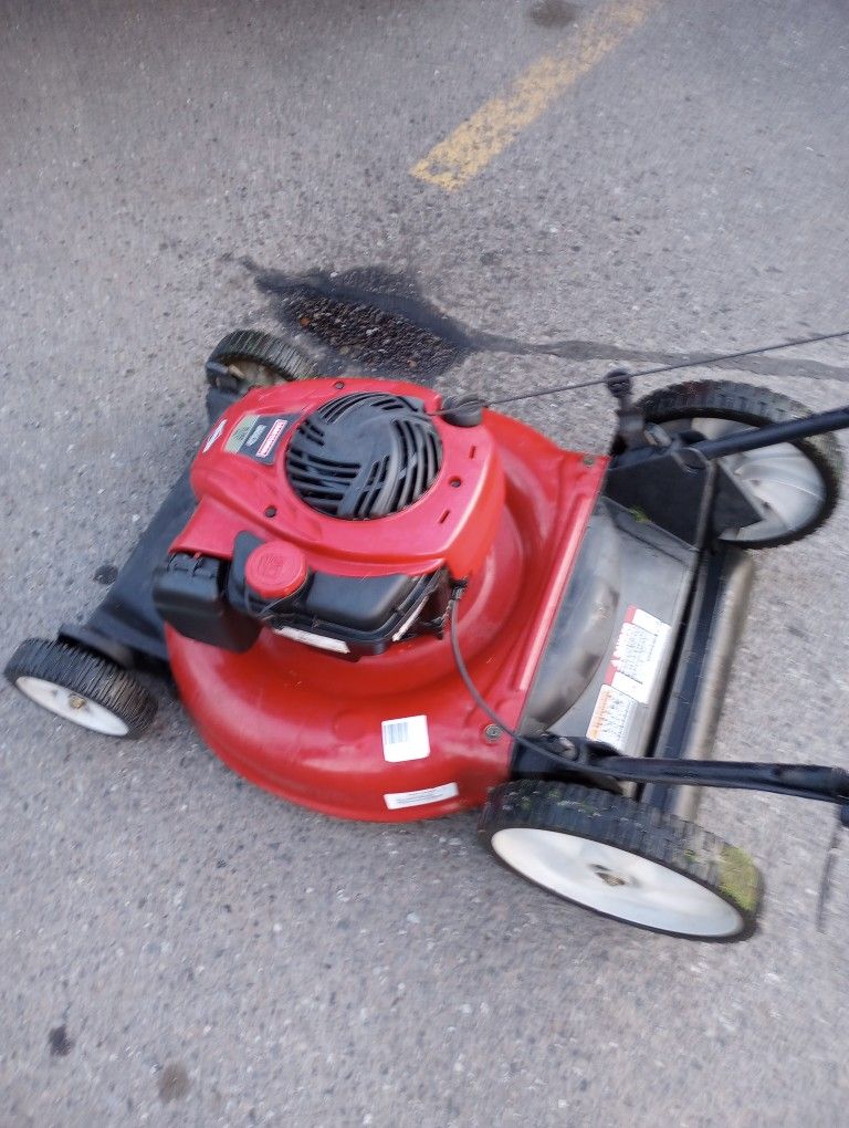 Craftsman (Gold) Push Mower/ Mulcher