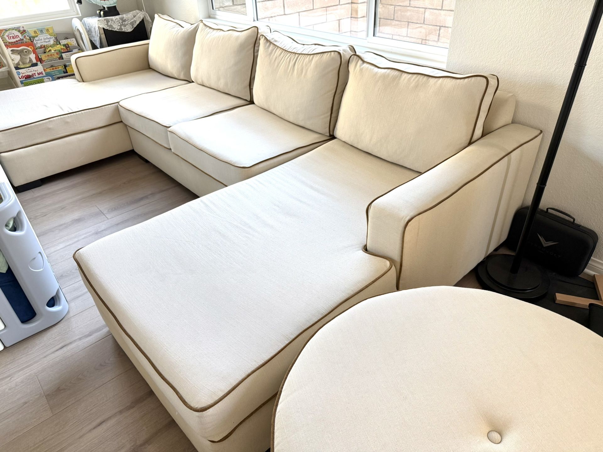 Modern Beige Sectional Sofa with Ottoman – Excellent Condition!