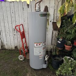 Natural Gas Water Heater