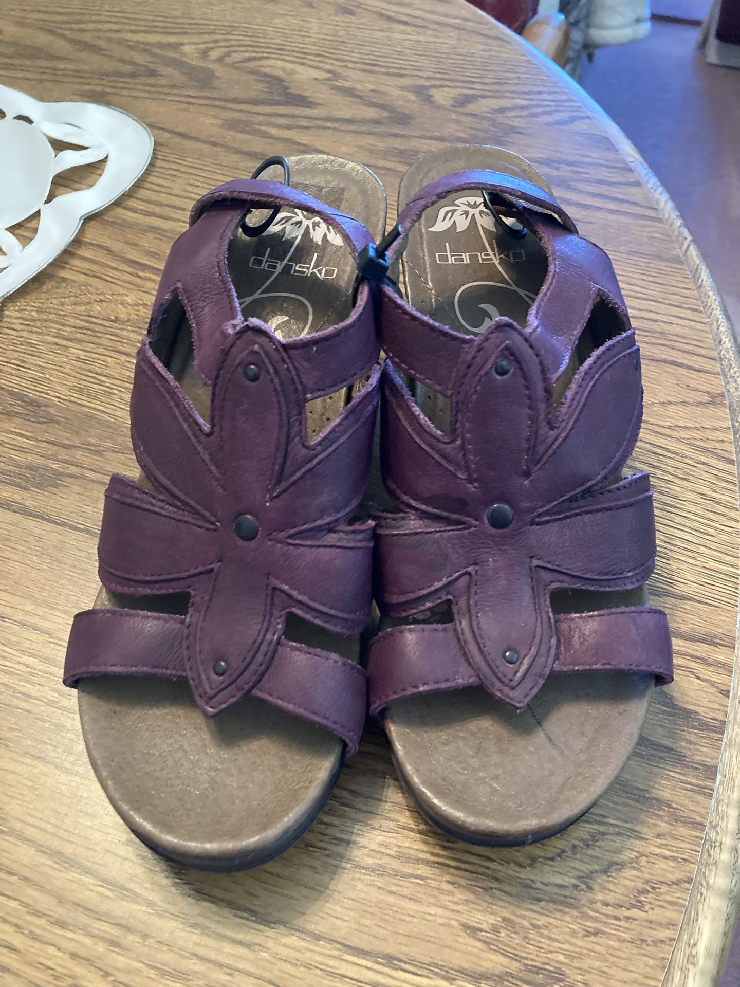 Brand New Womens Dansko Nina Slingback Purple Sandals Size 36