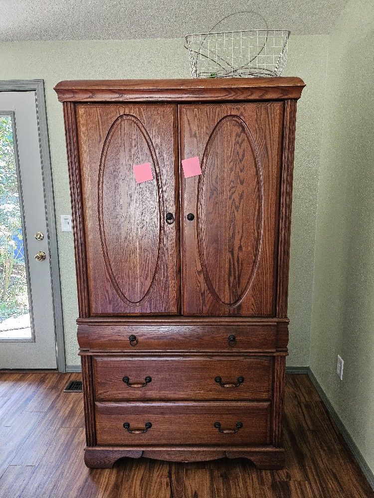 Hutch With Matching Slay Bed Frame