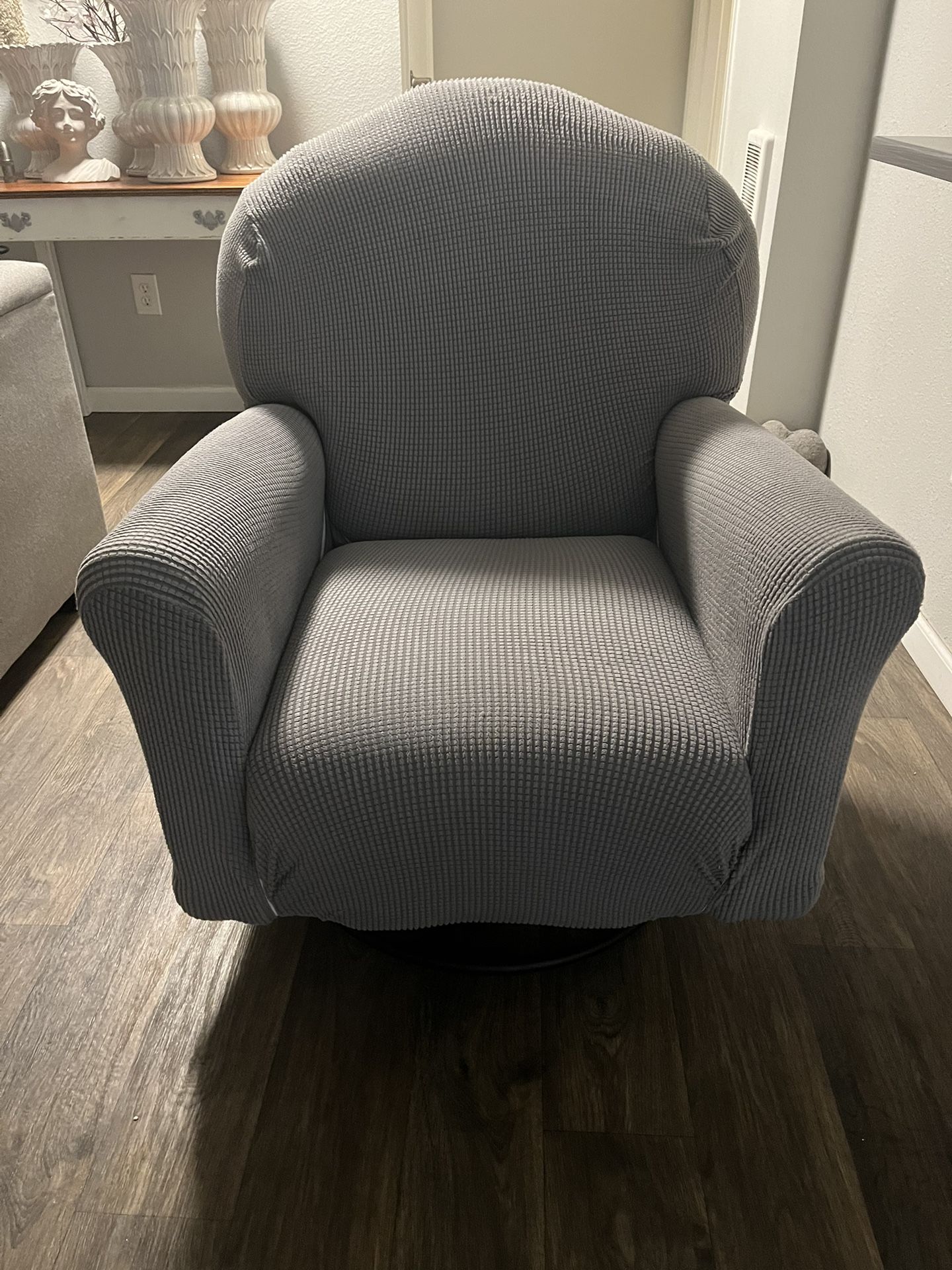 FREE SOFA CHAIR