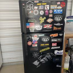Refrigerator 