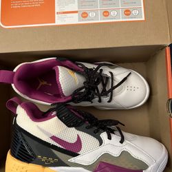 Nike women zoom air size 7