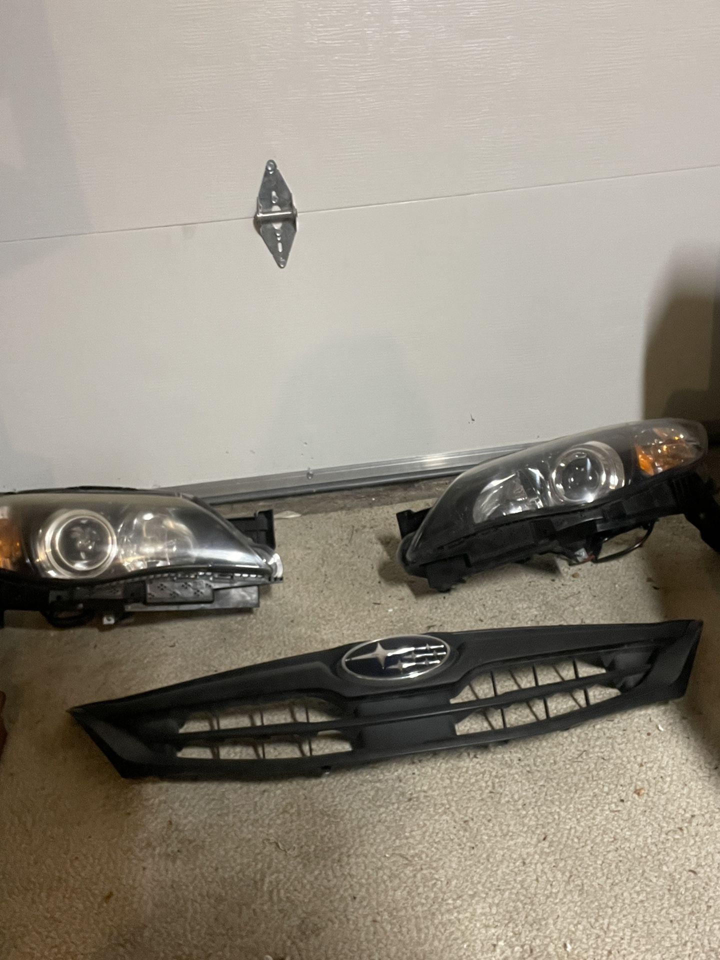 Subaru Headlights And Grill