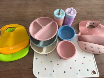 Toddler eating supplies