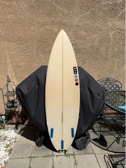 LSD surfboard 5’8