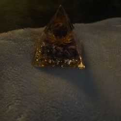 crystal orgone pyramid