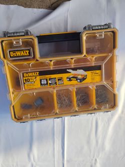 DeWalt box