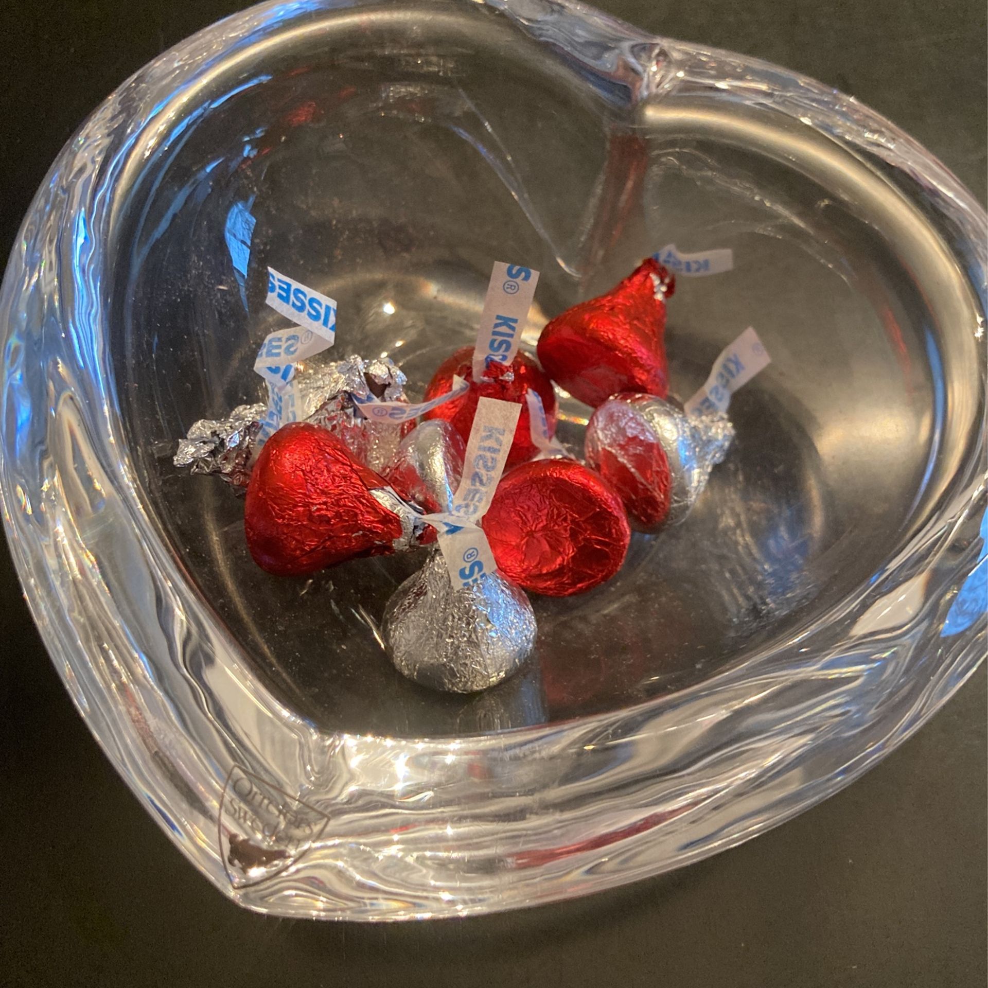 Valentines Day Crystal Heart Dish. Heavy Crystal. New