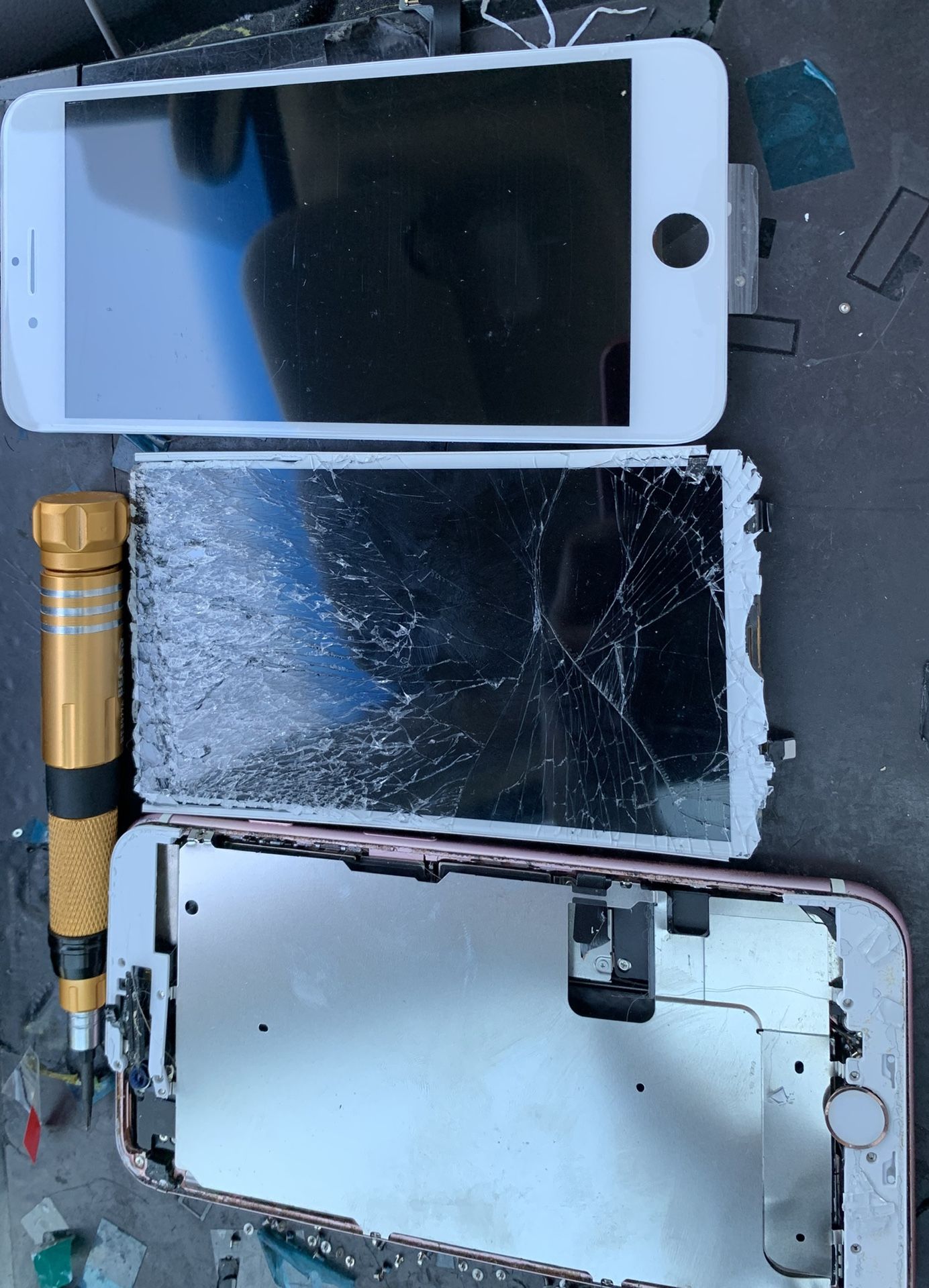 iPhone 7 Plus screen replacement <!!> We drive to you and fix +!-