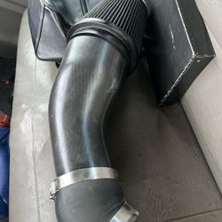 srt8 cold air intake carbon fiber