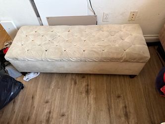 Pearl white/beige tufted storage ottoman