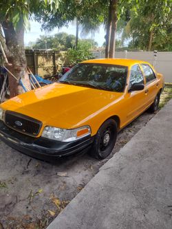 2008 Ford Crown Victoria 
