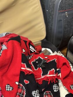 Big Collections Of Girl Clothes From $1 To $5 Different Sizes, If You Are Interested Let Me Know 