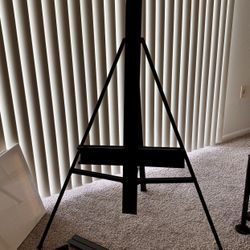 Easel Stand