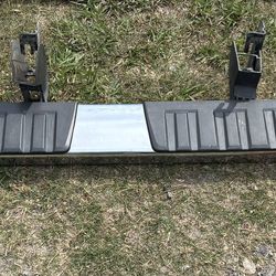 2014-2019 CHEVROLET SILVERADO 1500 LEFT SIDE RUNNING BOARD STEP SILL PLATE OEM