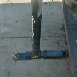 Bike Rack Holds 3 Bike And Keys for Center Hitch