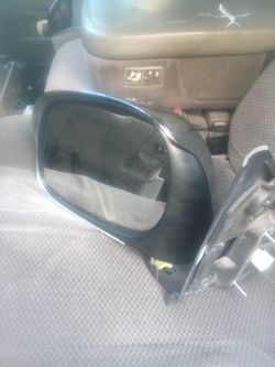 04 Dodge Ram Side mirror electric right/left