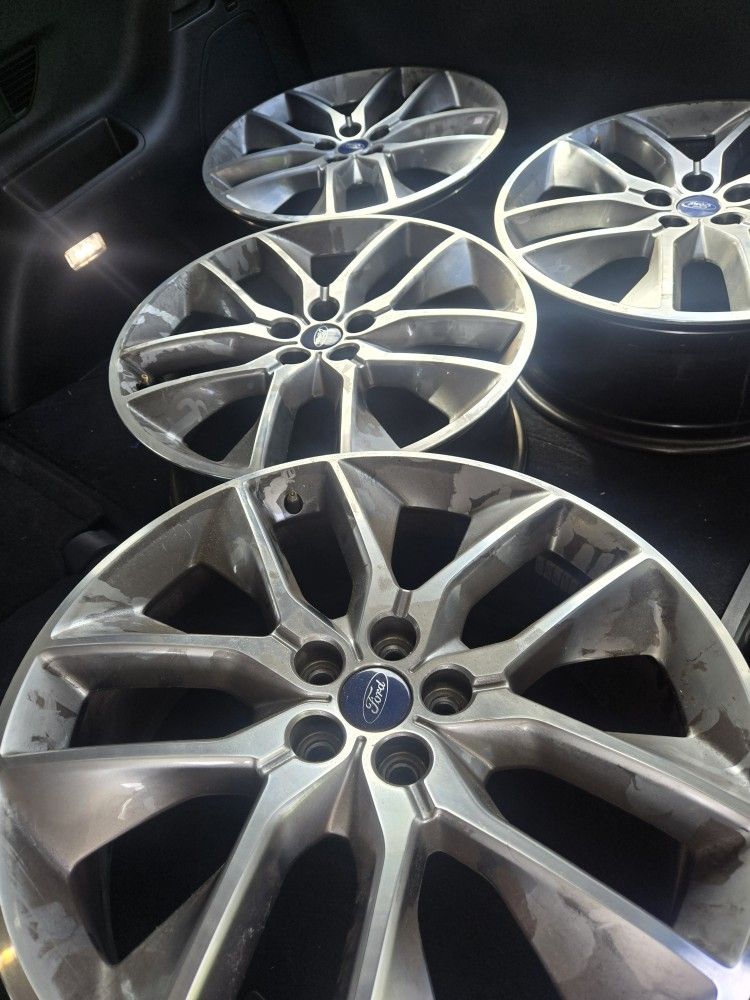 2018 Ford Edge Titanium Wheels Only