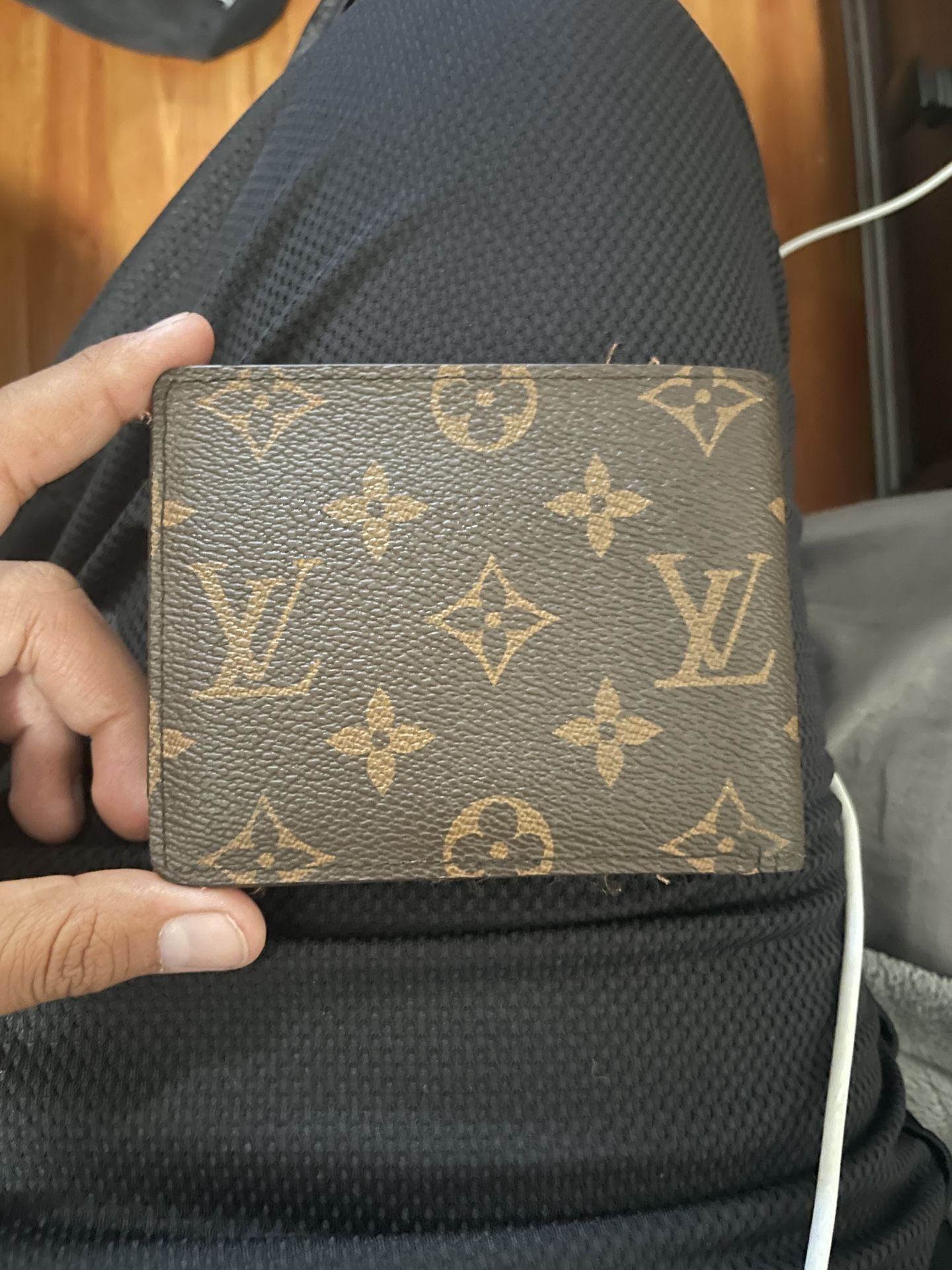 LV Wallet (Used)