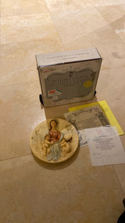 The Gift of Maternal Love Decorative Plate