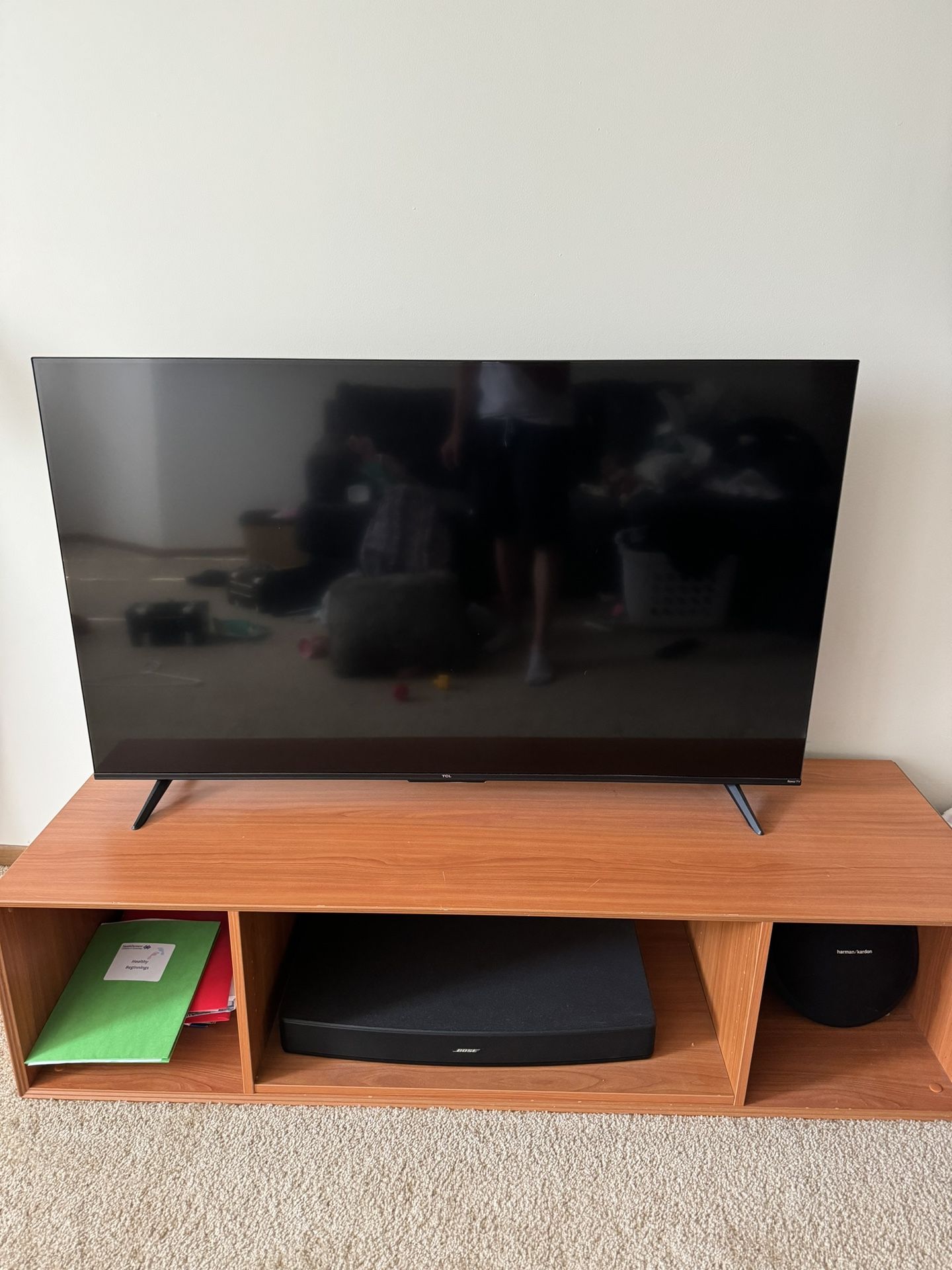 TCL Flat Screen Roku Tv