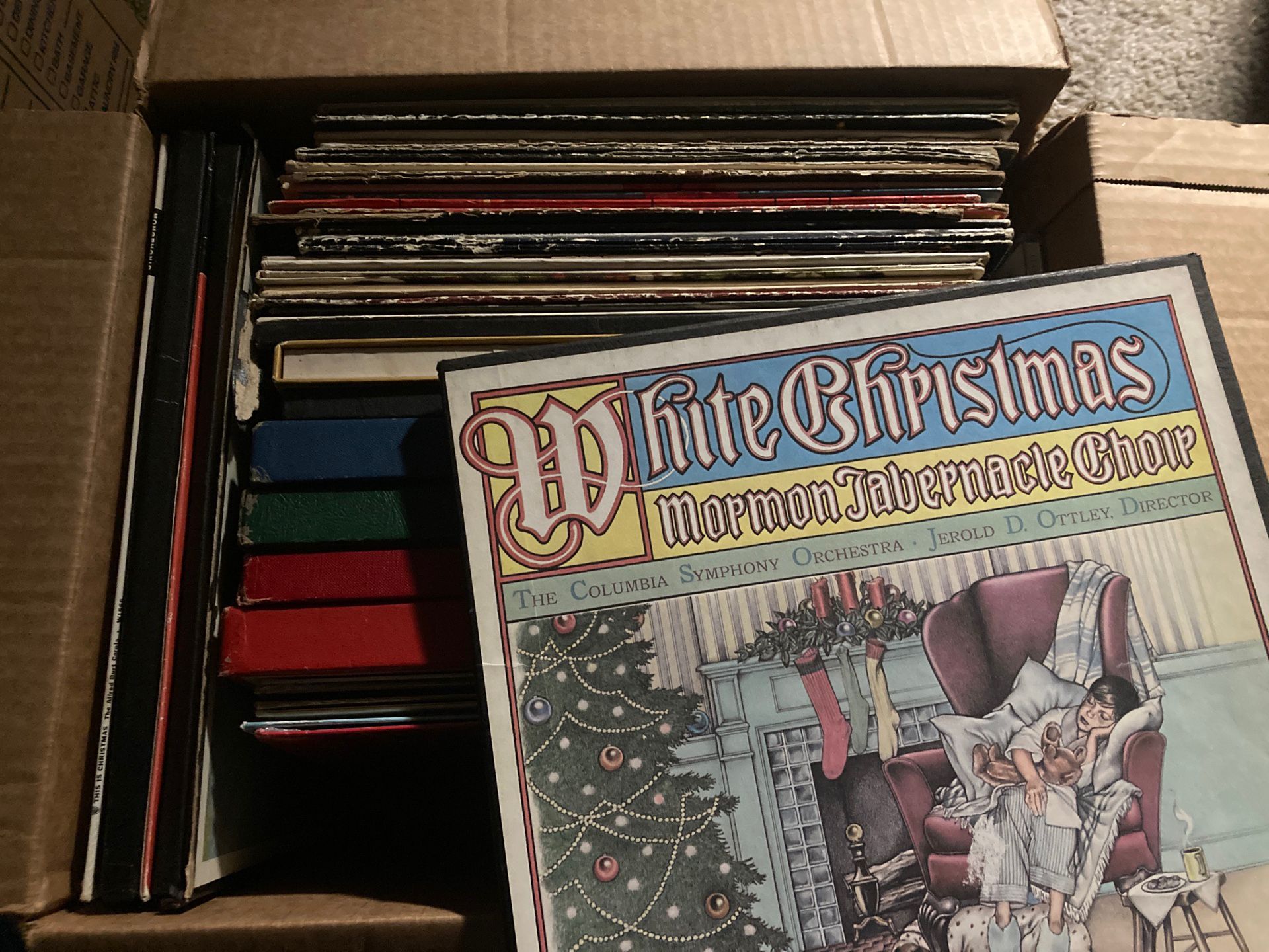 CHRISTMAS HOLIDAY MUSIC LP VINYL RECORD ALBUM BOX FULL